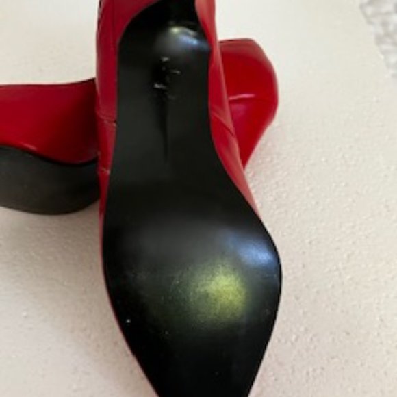 Francine red leather shoes size 51/2 - Picture 5 of 5